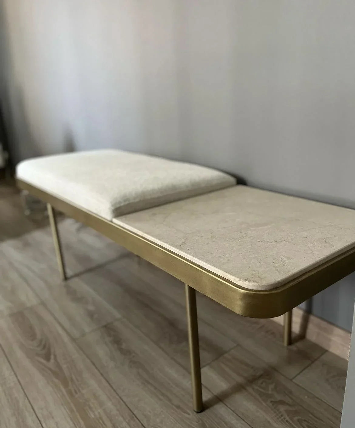 BİCONSİLİO MERMER BENCH
